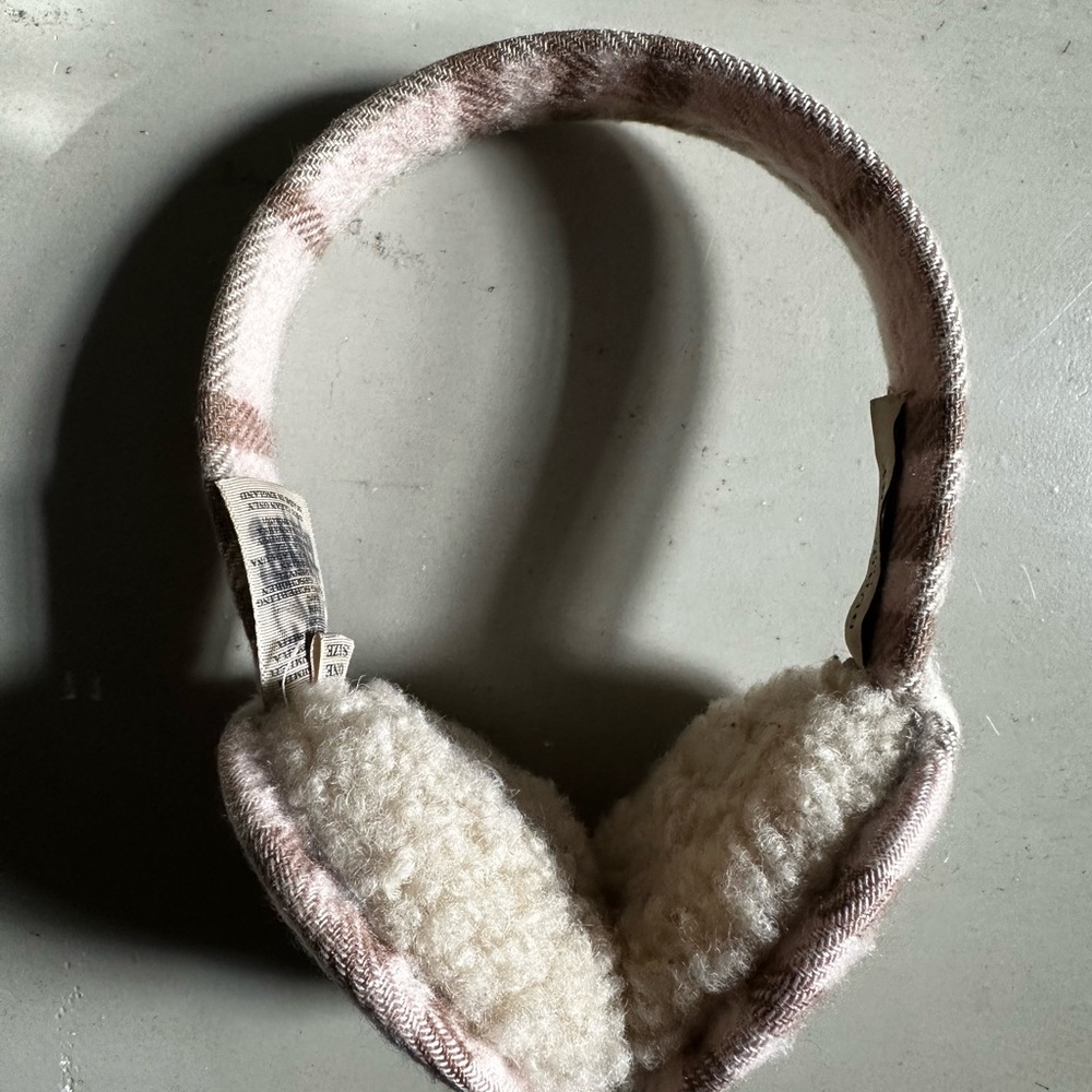 Burberry Plush Shearling Lined Earmuffs in Pale Pink - Picture 4 of 10